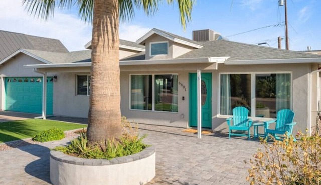 Luxury Scottsdale Home, walk to Old Town