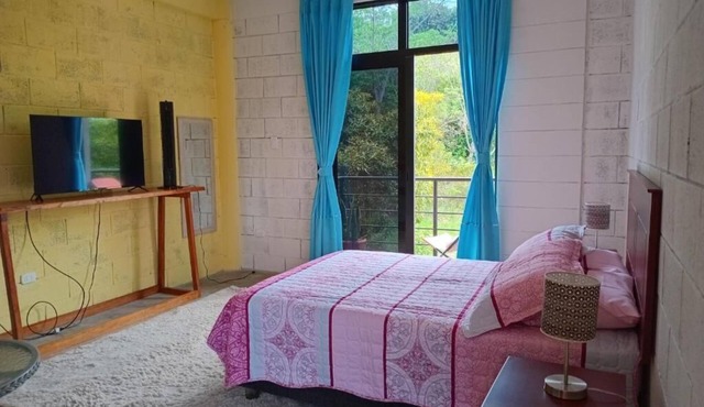M&K House - KAR Double Room - 1 or 2 beds