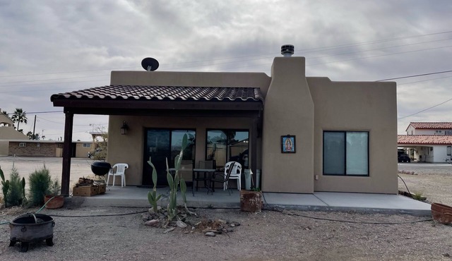 Martinez Lake - Desert House l Southwestern Home with Private Dock