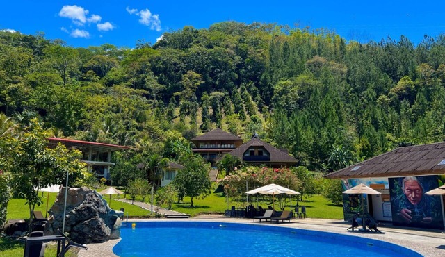 Mercedes Lodge