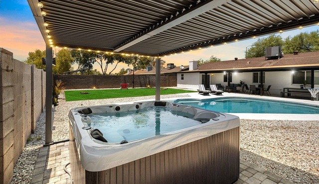 Mesa Magic | Pool & Hot Tub | 10 Min ASU/Gilbert