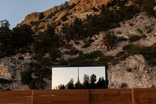 Mirror House Zion at East Zion Resort