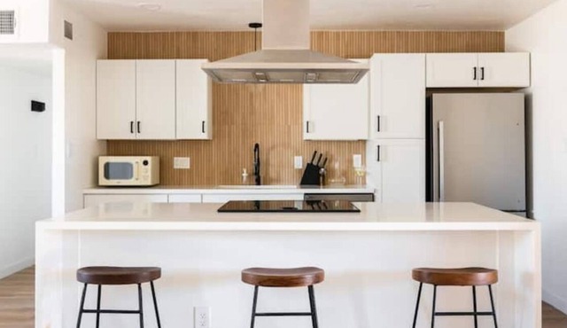 Modern Entertainment in The Heart Of Scottsdale