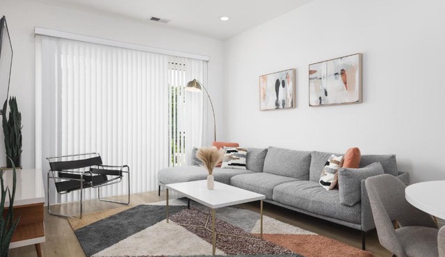 Modern Spacious Condo with Parking by Downtown Broadway