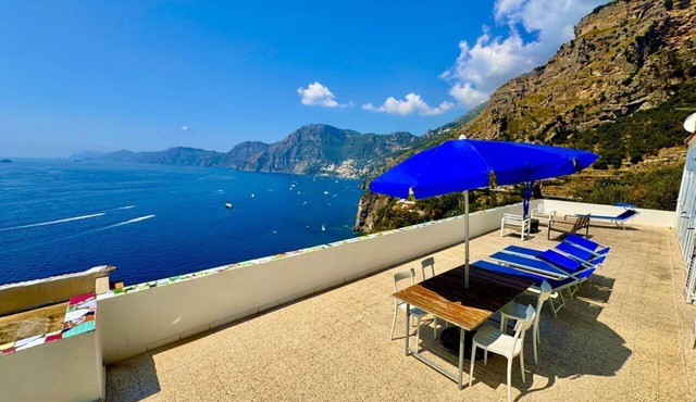 My Shazzy Praiano amazing Sea View, look on Capri and Positano