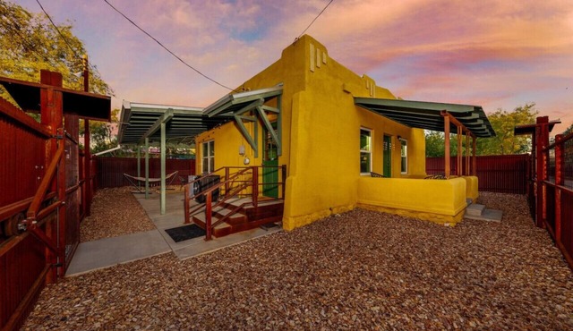 Near U of A/2 BR 1 BA/Covered Patio/Fenced