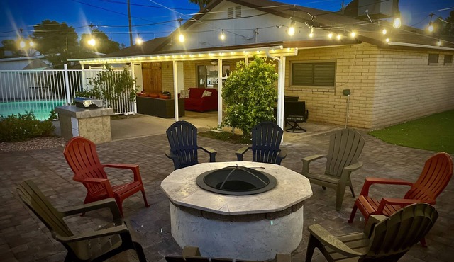 NEW 3 BR Home - Private pool & Backyard OASIS with BBQ Grill, Firepit, Turf