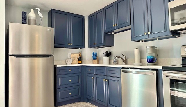 NEW Beachside Wells Beach Condo with Pool