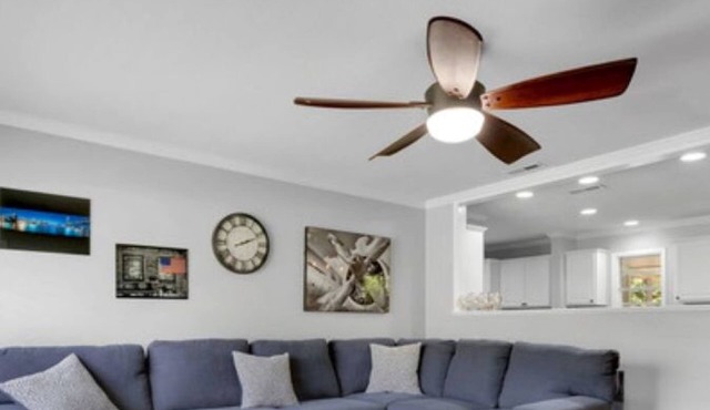 NEW! Last minute booking discount—close to Tallahassee Memorial Hospital