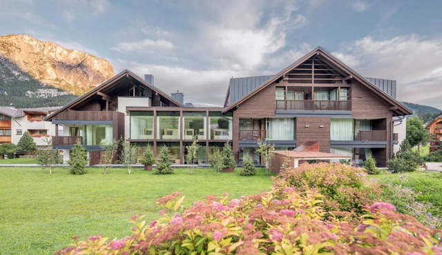 Noe Dolomite Residence