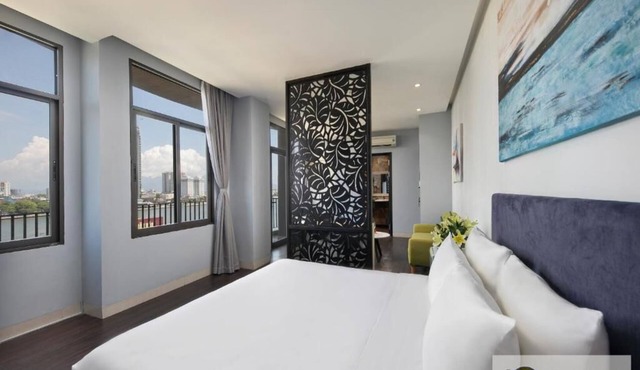 Number One Hotel