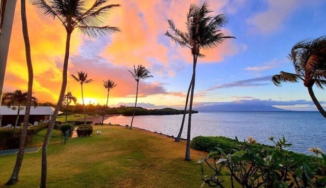 Oceanfront true 2 bedroom w/lanai on Molokai