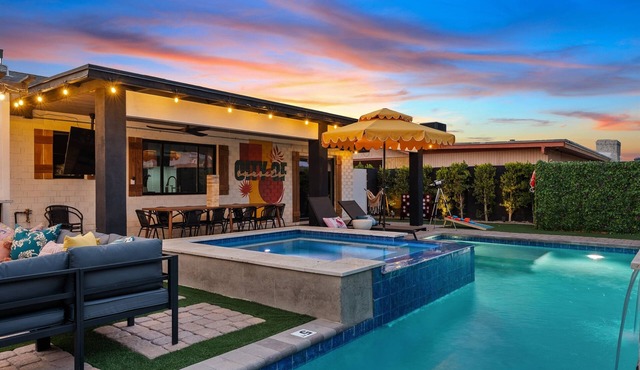 Old Town | Pool | Spa | Sauna | City of Sunsets