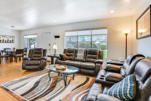 Old Town Scottsdale Retreat w/Pool Access!