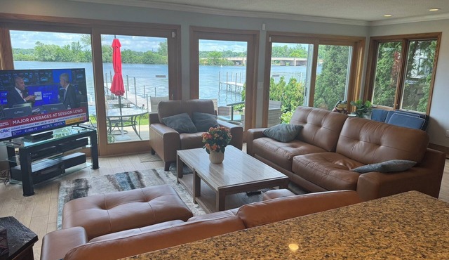 ONLY HOUSE FOR RENT ON WAYZATA BAY - COMPLETELY REMODELED - 5 BDR 4 Bath 6 TVs