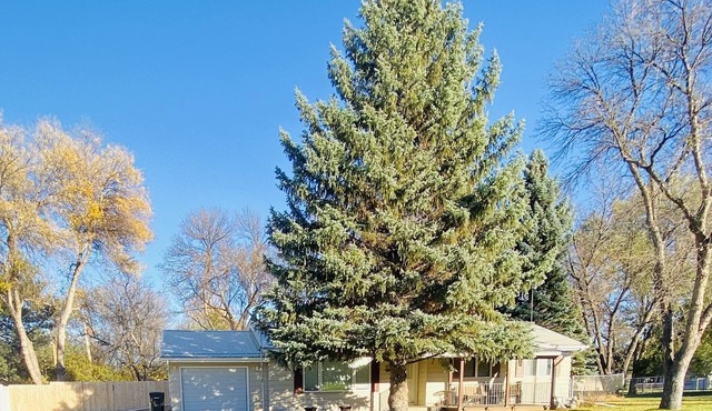 Osage Retreat-Cozy home minutes from Fort Peck Lake