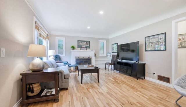 Outstanding Eugene Bungalow on College Hill. 1 mile from U of O Campus