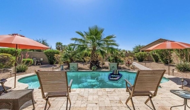 "Paradise in your own back yard," Maricopa with Pool