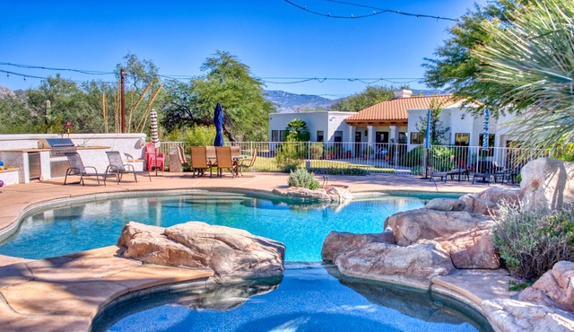 Paradise Tucson Home with Private Pool - 9 Mi to Saguaro Nat'l Park!