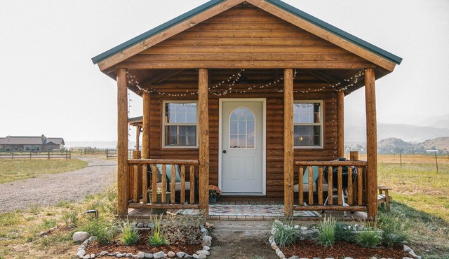 Paradise Valley Cabin by Chico & Yellowstone Park!