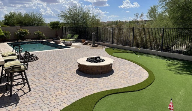 Peaceful Desert View Oasis with Heated Pool