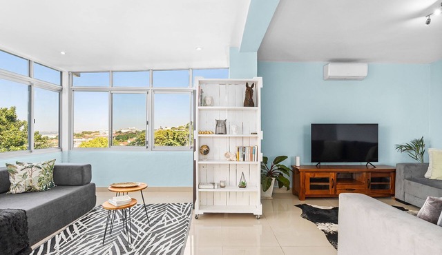 Penvay Penthouse - One Bedroom Apartment, Sleeps 2