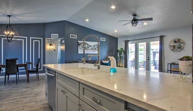 Pet-friendly Scottsdale Oasis w/ Pool & Bbq!