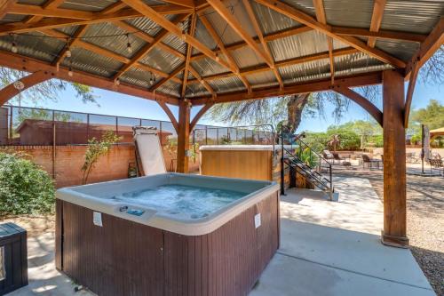 Pet-Friendly Tucson Casita: Shared Swim Spa!