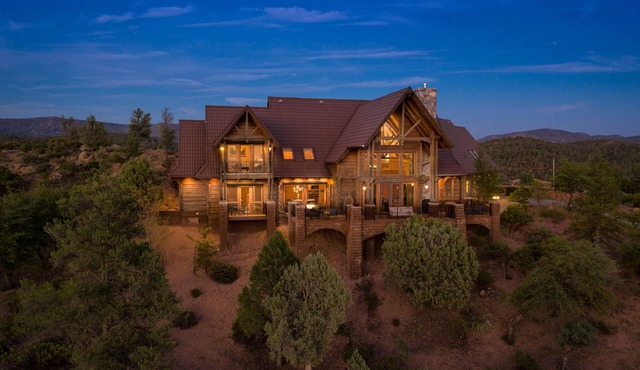 Polish Place on Pine Ridge : Mountain Vacation Retreat