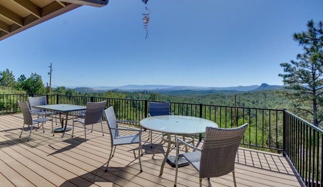 Prescott Hideaway w/ Deck, Sauna & Mountain Views!