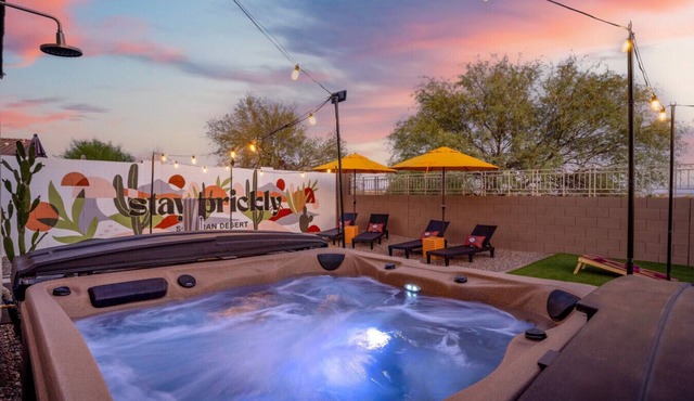 Prickly Paradise – A Desert Oasis Built for Gathering & Relaxation