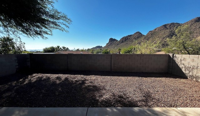 Private! Convenience! Mountain Views! Hiking & Saguaros!