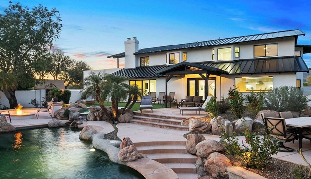 Private Desert Estate|Mountain Views + Resort Pool