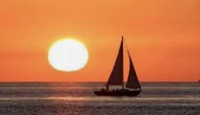 Private Guest Apartment Close to Several Beautiful Beaches