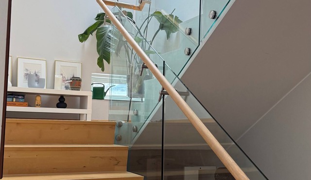 Private Scandinavian Apartment with Hafnarfjall View