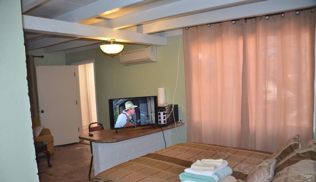 Quiet Casita #7 on 5 Acre Ranchette, 1 BR 1 BA, kitchenette, Laundry 5 acres