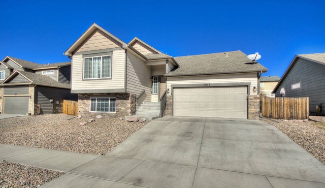 Quiet home with a view and AC!