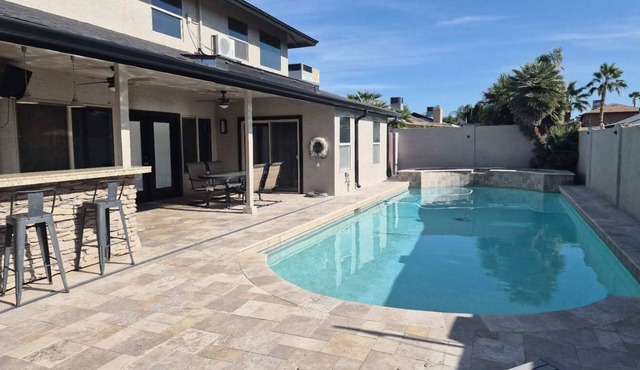 Relaxing House near Kierland, Pool, Games