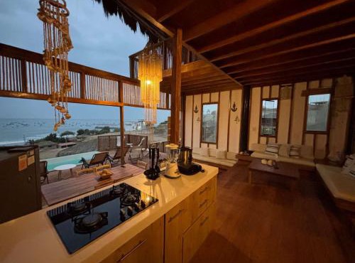 Relaxing Oceanfront in Punta Veleros by Wynwood