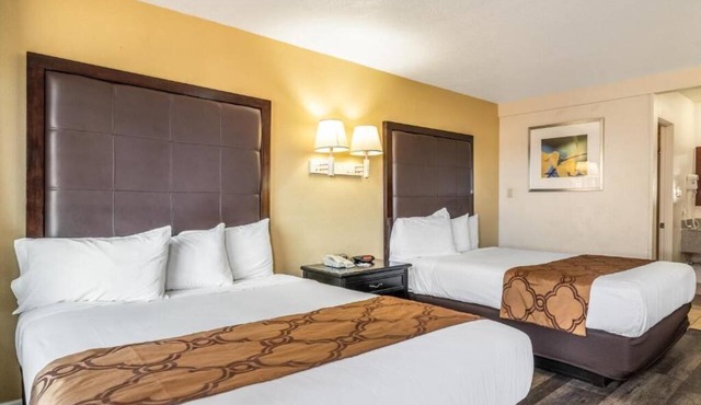 Relaxing Room Ideal for Budget-Friendly Stay | Free Parking & Breakfast