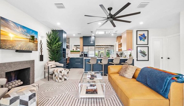 Renovated 3BR/2BA Luxury Home w/Gym & Heated Pool