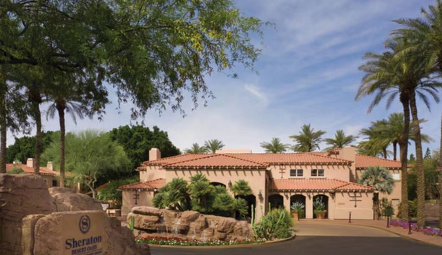 Resort with 1 bdrm close to Waste Mngmt. Phoenix Golf Tournament in Scottsdale