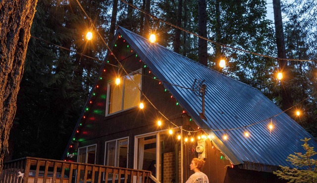 Retro A-Frame Hot Tub Firepit Stevens Pass
