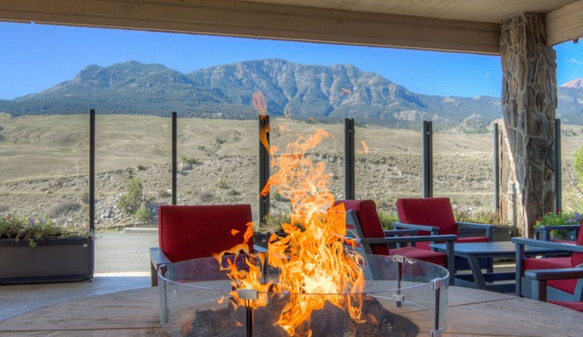 Ridgeline Hotel at Yellowstone, an Ascend Collection Hotel