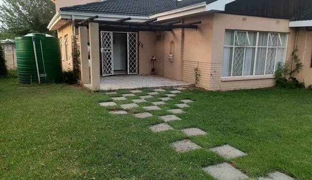 Room-charming B&B Retreat in Viljoenskro