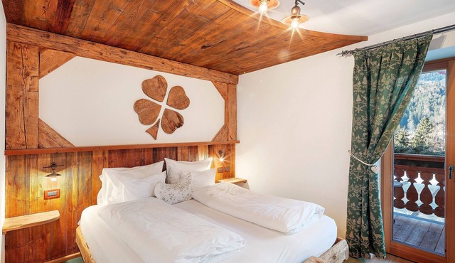 Room 'Doppia' with Mountain View, Shared Terrace and Wi-Fi