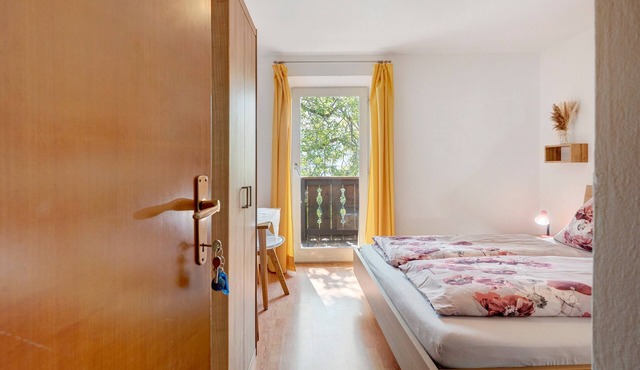 Room 'Rienznerhof Landruhe No. 3' with Mountain View, Shared Terrace & Wi-Fi