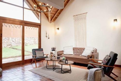 Scenic Homes in Sacred Valley by Wynwood House