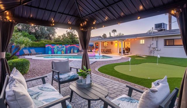 Scottsdale Oasis Near Old Town, with a pool and mini putt golf!