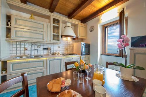 Sea Escape , Amalfi Coast Apartment
